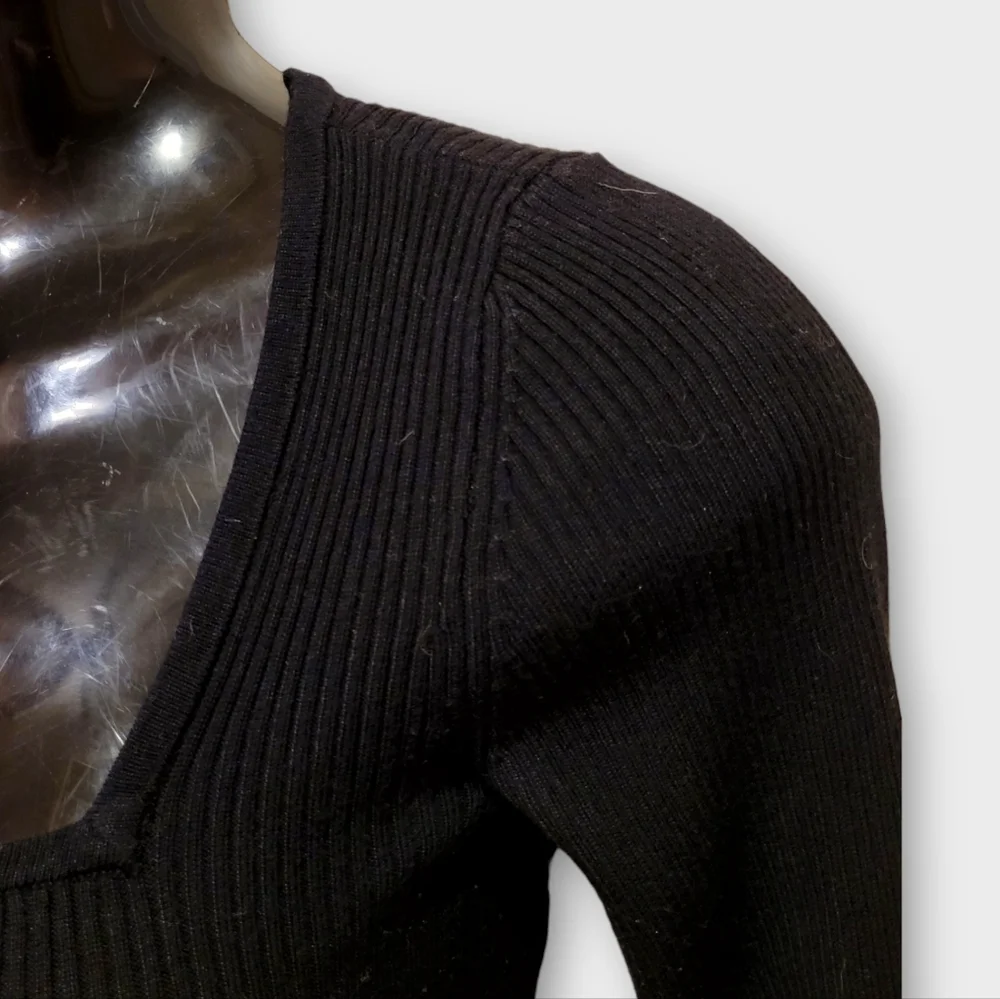 GUESS - Ribbed Long Sleeve Top - Picture 5 of 10